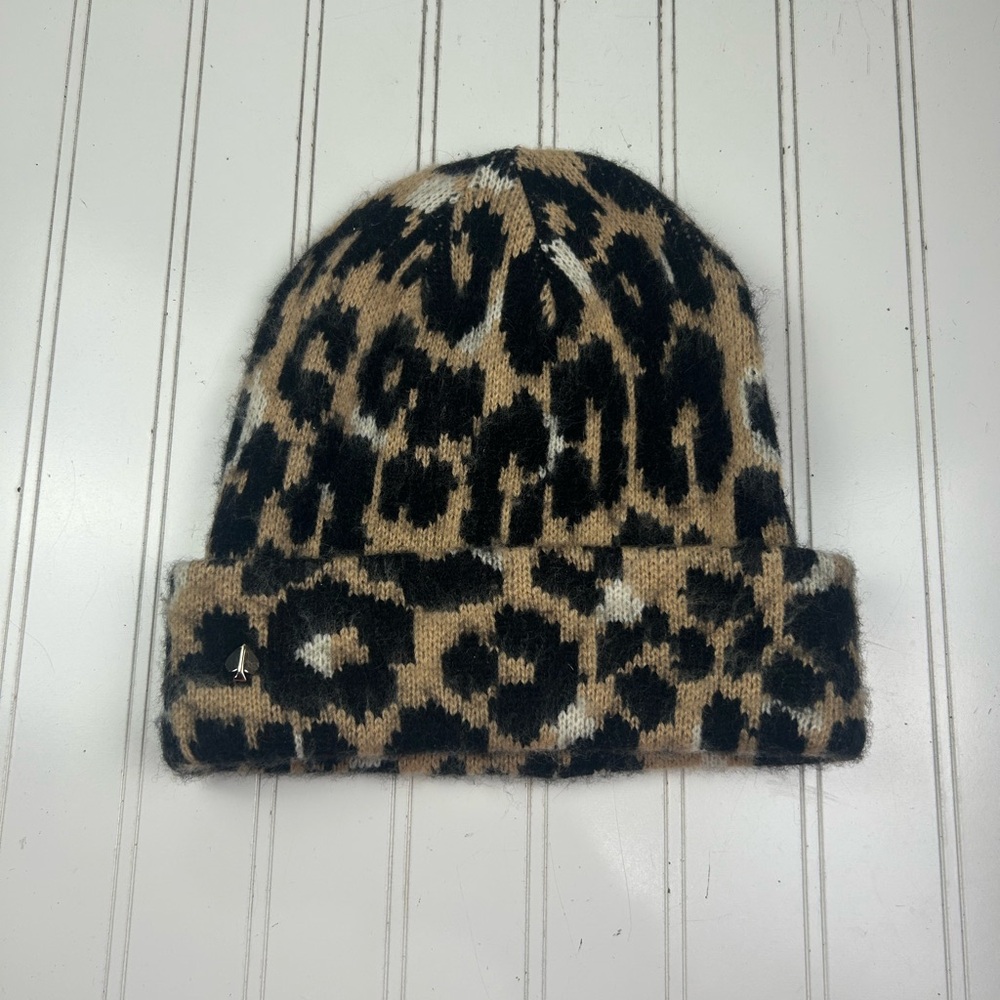 Kate Spade Brushed Leopard Animal Print Knit Hat Beanie Womenโs One Size - Picture 2 of 7